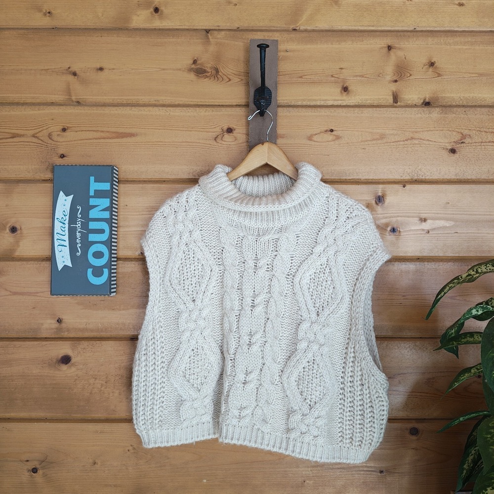 Storets Daisy Turtle Neck Cable Knit Vest Crop Sweater Wool Blend Preppy Sz S/M